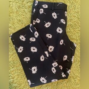 Talbots 10P Floral Daisy Boho Black and White Ankle Pants EUC